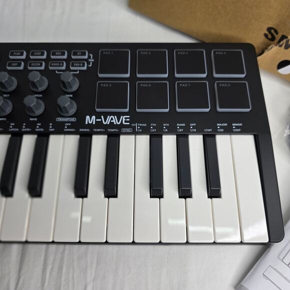 M-VAVE 25 Key USB MIDI Keyboard Controller W 8 Backlit Drum Pads Wireless - Picture 6 of 16
